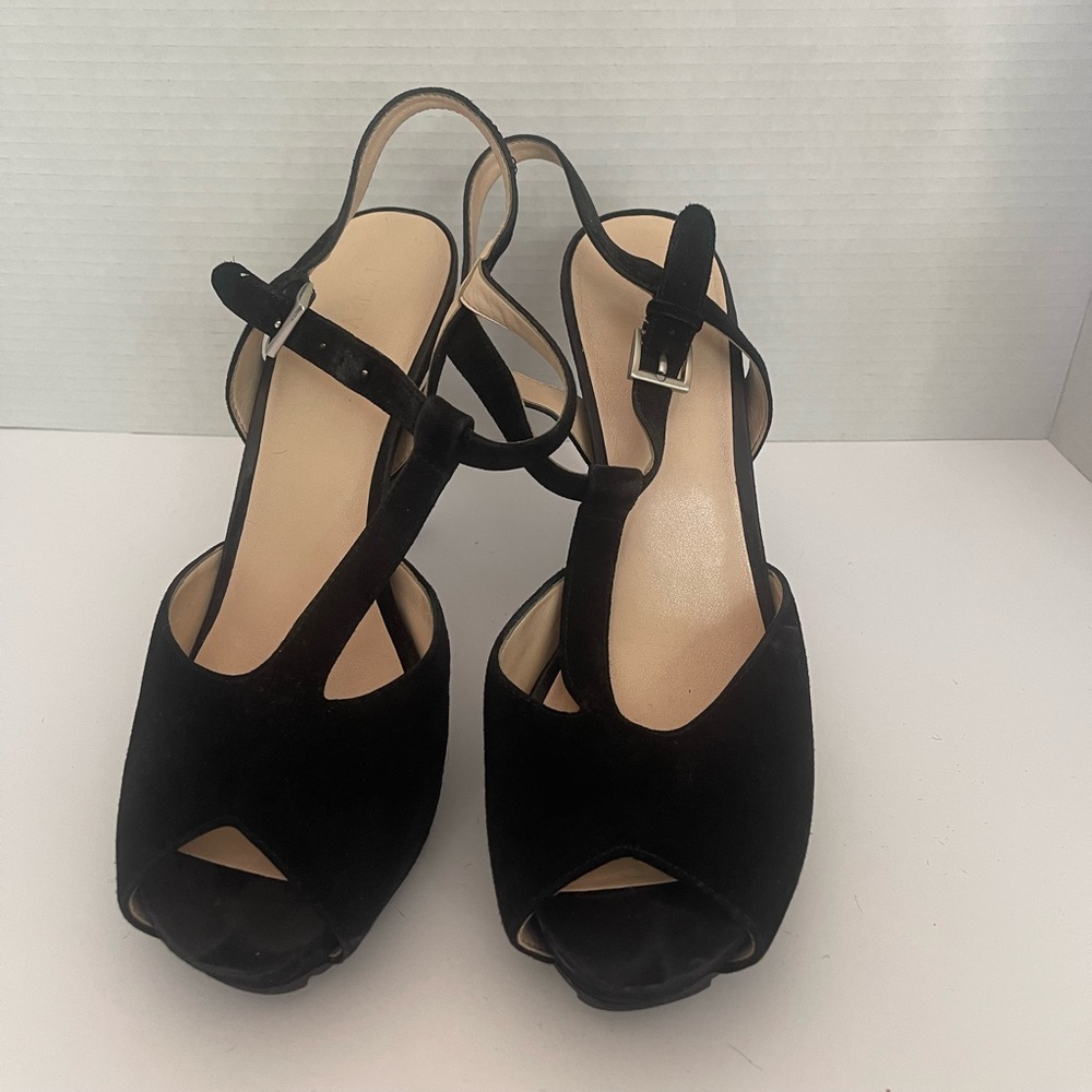 Nine West T-Strap Peep-Toe Elegant Black Women's Heels